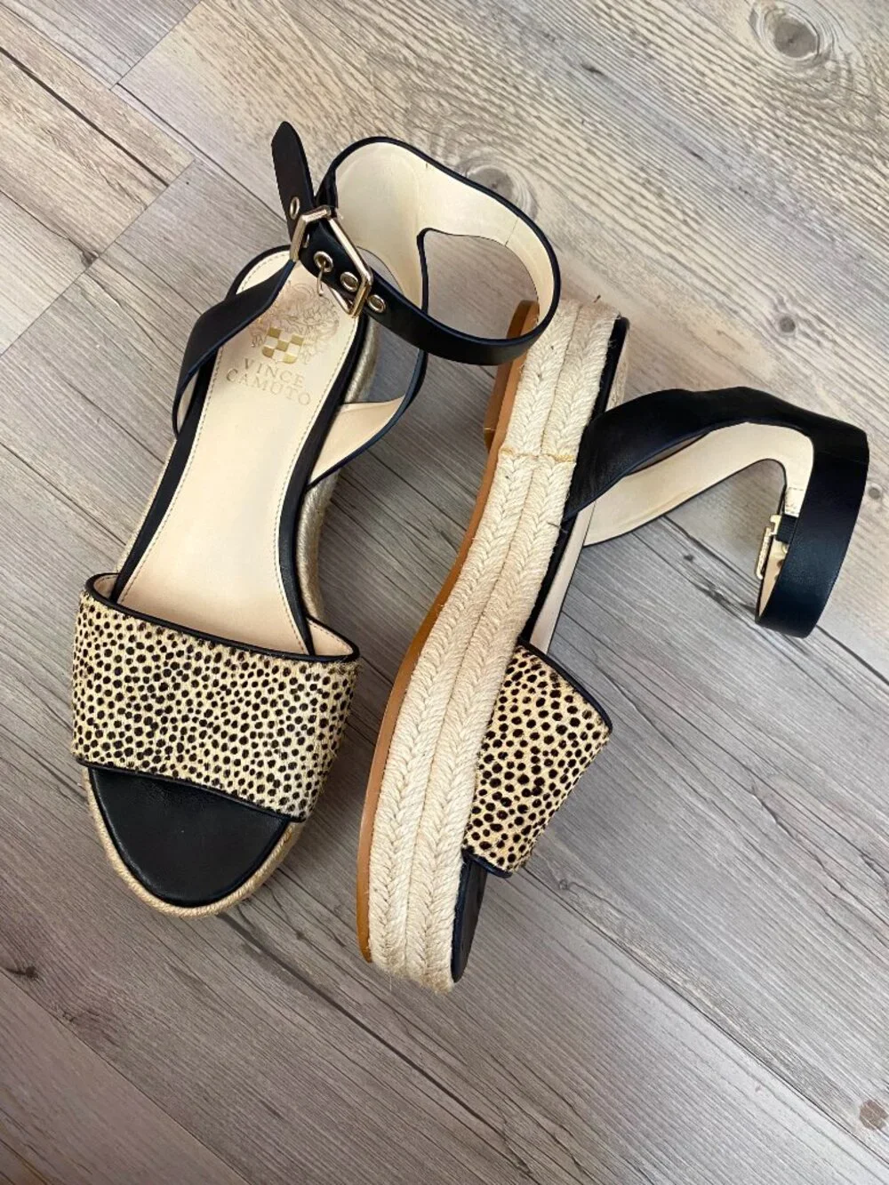 Vince Camuto Cheetah Platform Sandals Size 8
